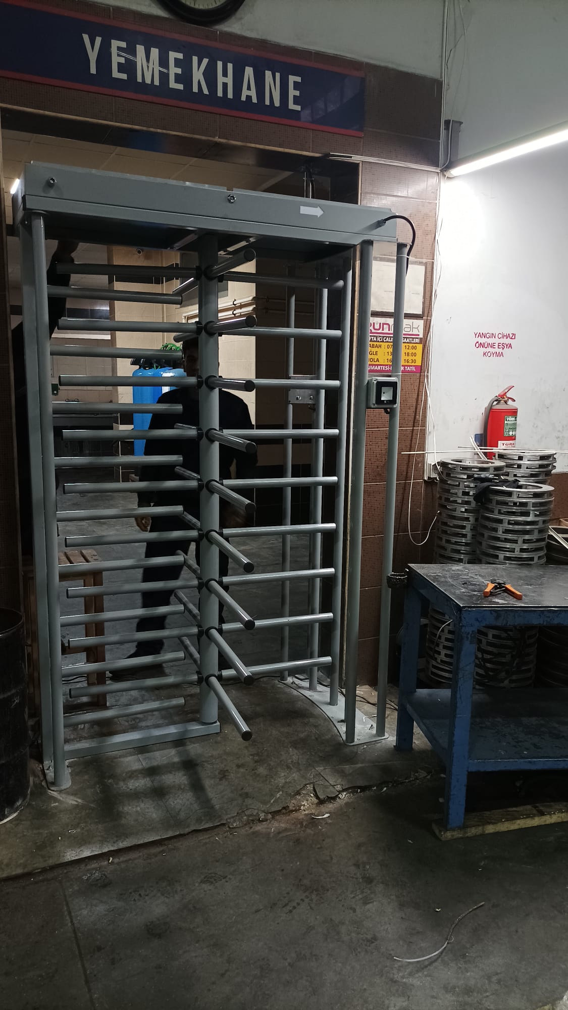 Barkod Okuyucu Turnike Yemekhane Takip sistemi